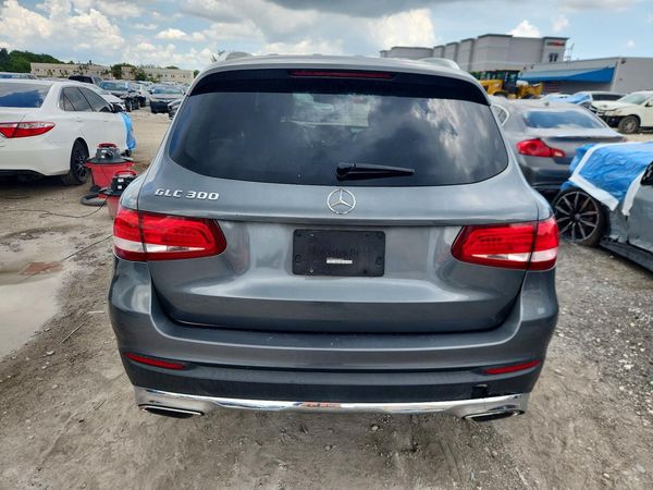 2016 MERCEDES-BENZ GLC