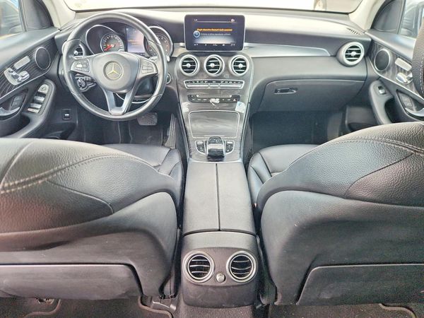 2016 MERCEDES-BENZ GLC