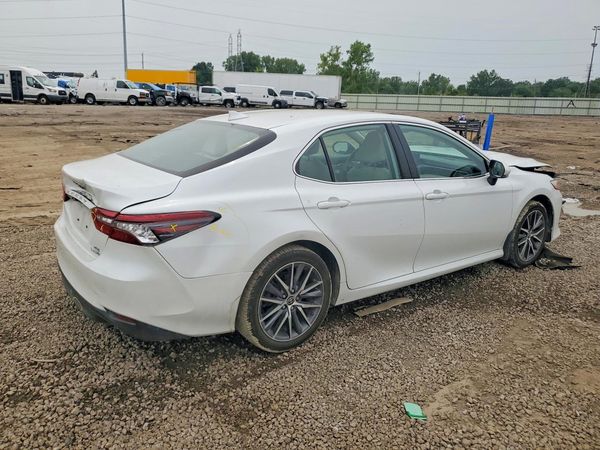 2023 TOYOTA CAMRY