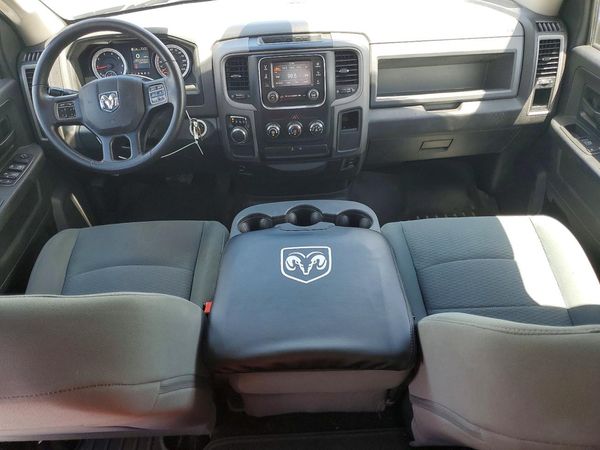 2015 RAM 1500 ST