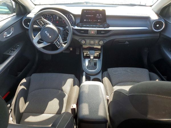 2022 KIA FORTE FE, LXS