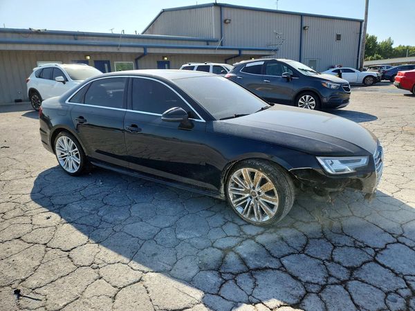 2019 AUDI A4 quattro Premium Plus