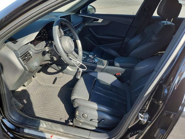 2019 AUDI A4 quattro Premium Plus