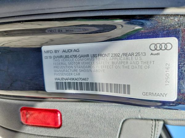 2019 AUDI A4 quattro Premium Plus