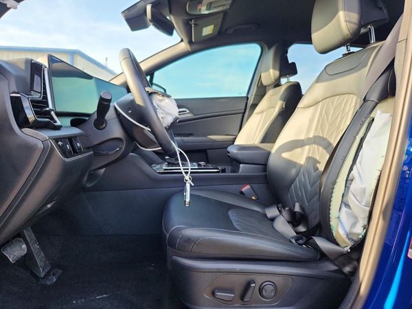 2025 KIA SPORTAGE X-LINE