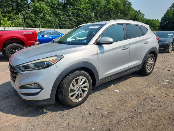 2016 HYUNDAI TUCSON — Front 3/4