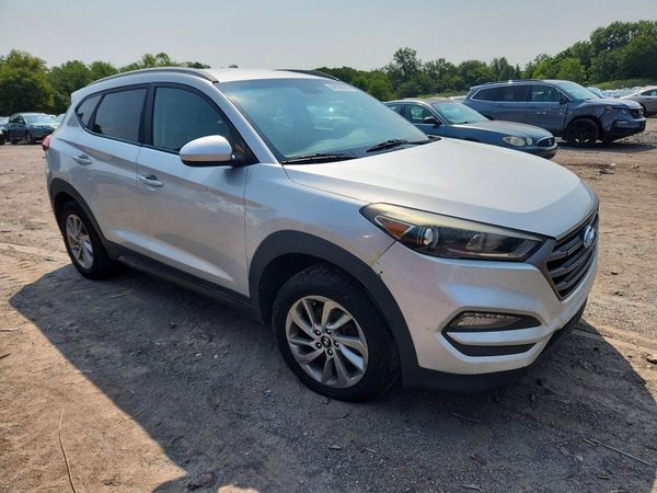 2016 HYUNDAI TUCSON — Passenger 3/4