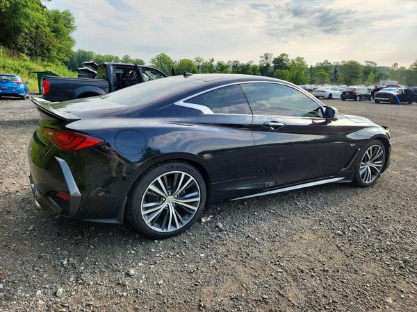 2017 INFINITI Q60