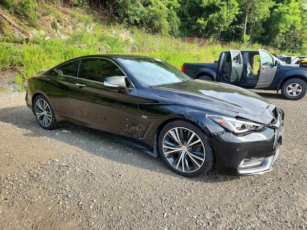 2017 INFINITI Q60