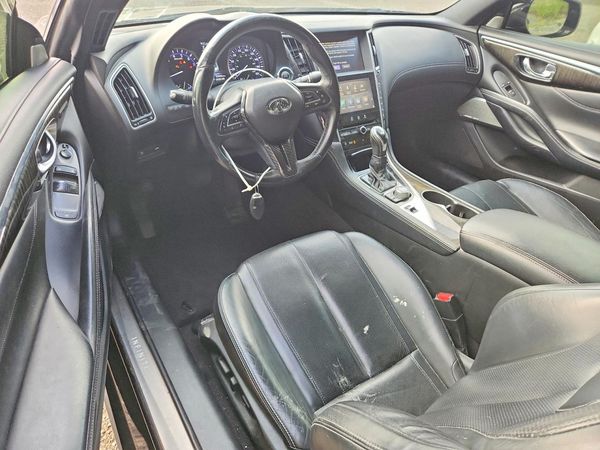 2017 INFINITI Q60
