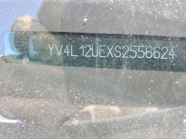 2025 VOLVO XC40 Plus Bright