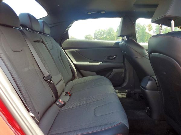 2021 HYUNDAI ELANTRA