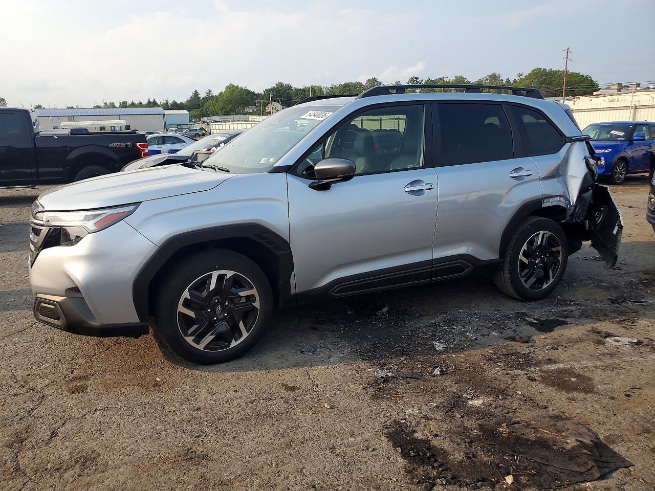 2025 SUBARU FORESTER Limited Base