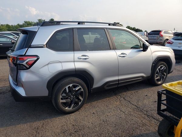 2025 SUBARU FORESTER Limited Base
