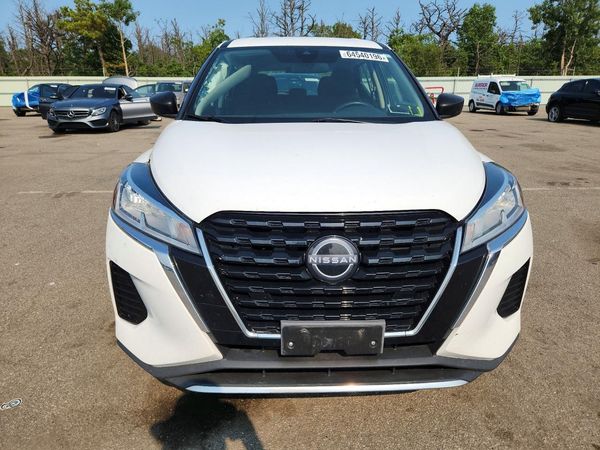 2022 NISSAN KICKS S