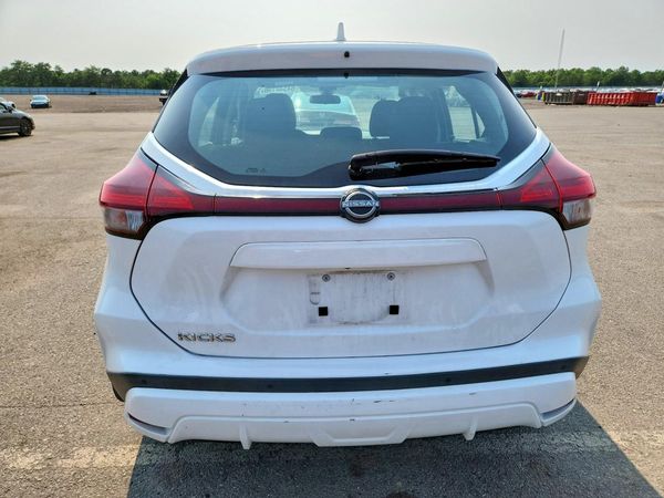 2022 NISSAN KICKS S