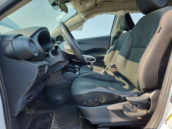 2022 NISSAN KICKS S