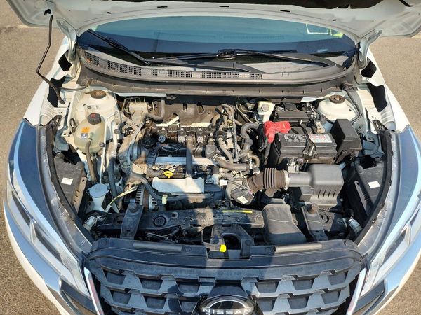 2022 NISSAN KICKS S