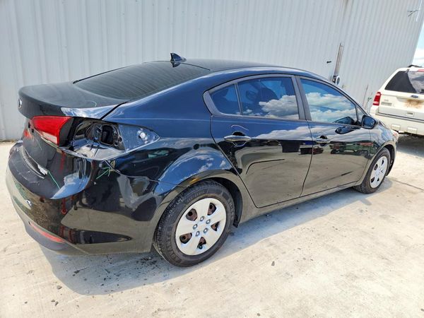 2017 KIA FORTE LX Base