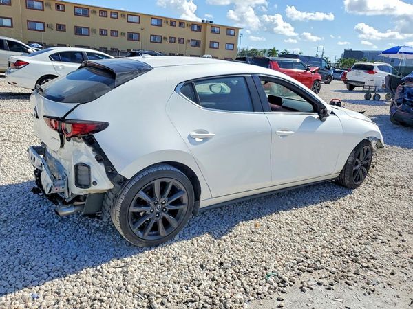 2019 MAZDA 3