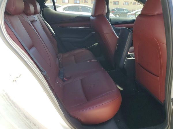 2019 MAZDA 3