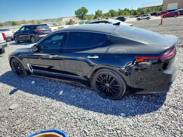 2018 KIA STINGER Premium