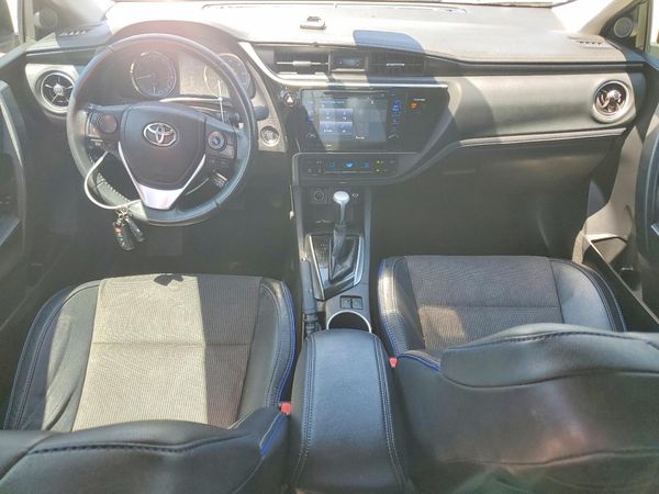 2017 TOYOTA COROLLA