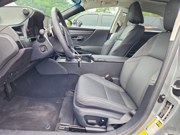 2025 LEXUS ES 350 350 Premium