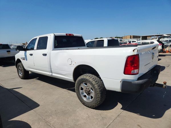 2018 RAM 2500 ST CREW CAB 4X4