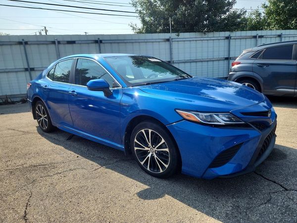 2020 TOYOTA CAMRY SE