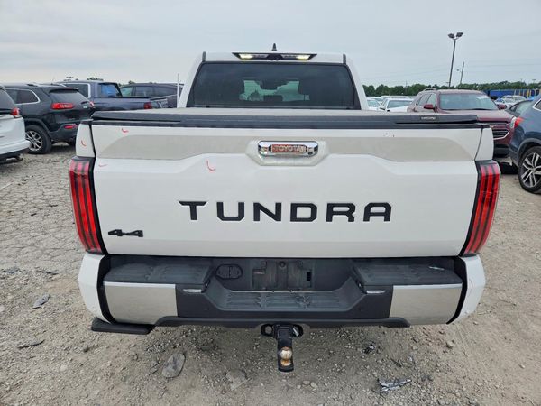 2024 TOYOTA TUNDRA