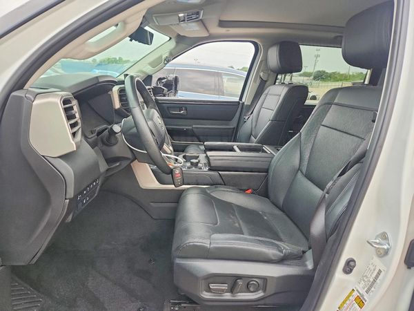2024 TOYOTA TUNDRA