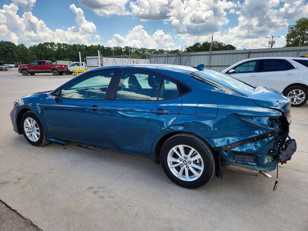 2026 TOYOTA CAMRY