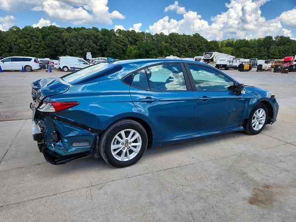 2026 TOYOTA CAMRY