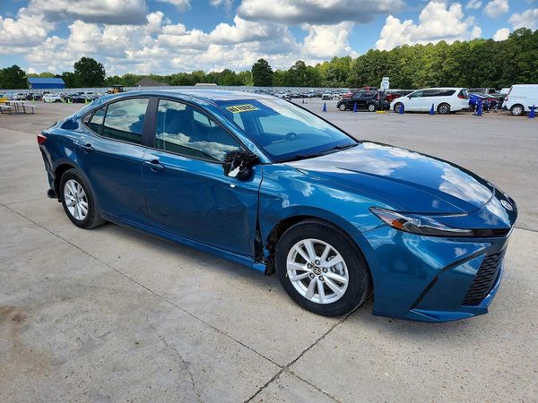 2026 TOYOTA CAMRY