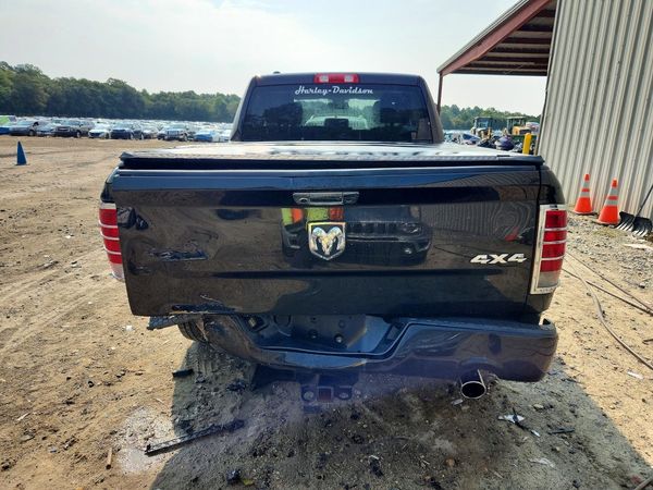 2017 RAM 1500 ST QUAD CAB 4X4