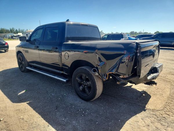 2017 RAM 1500 ST CREW CAB 4X2