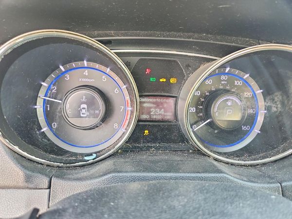 2013 HYUNDAI SONATA