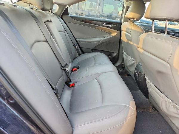 2013 HYUNDAI SONATA