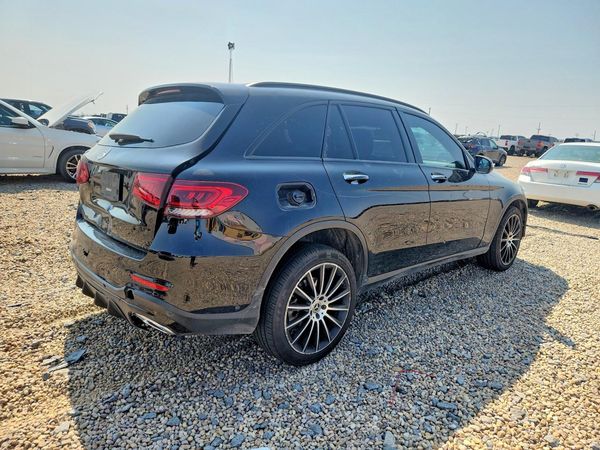 2021 MERCEDES-BENZ GLC GLC300