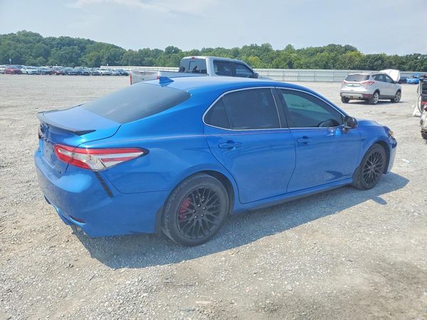 2019 TOYOTA CAMRY