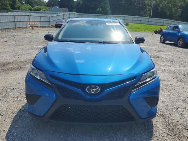 2019 TOYOTA CAMRY