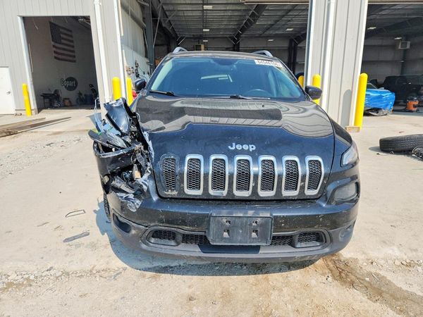 2015 JEEP CHEROKEE LATITUDE 4X4