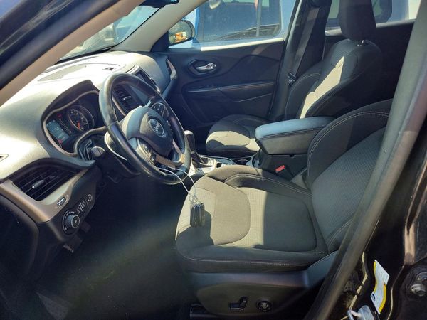 2015 JEEP CHEROKEE LATITUDE 4X4