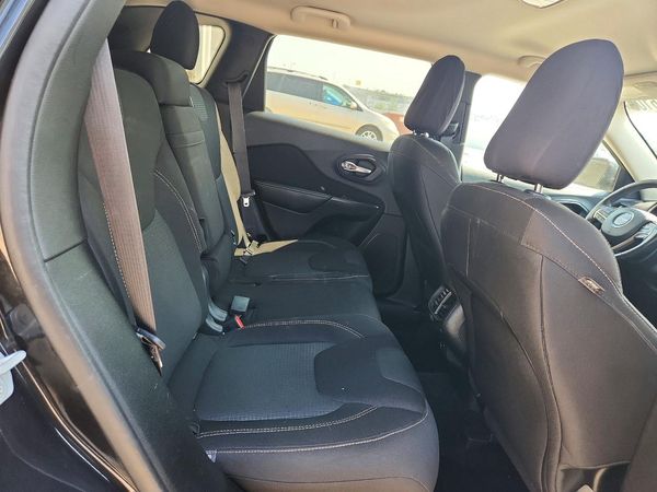 2015 JEEP CHEROKEE LATITUDE 4X4