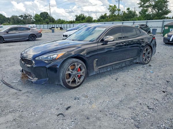2019 KIA STINGER