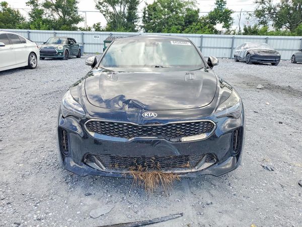 2019 KIA STINGER