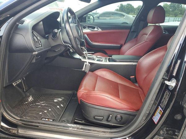 2019 KIA STINGER