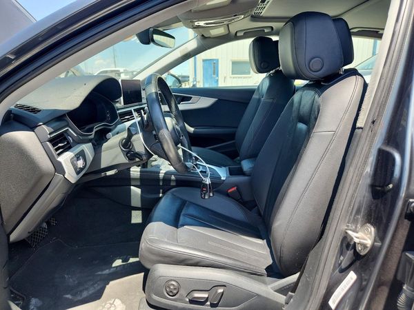 2017 AUDI A4 quattro Premium Plus