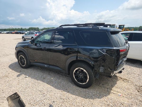 2024 NISSAN PATHFINDER SV